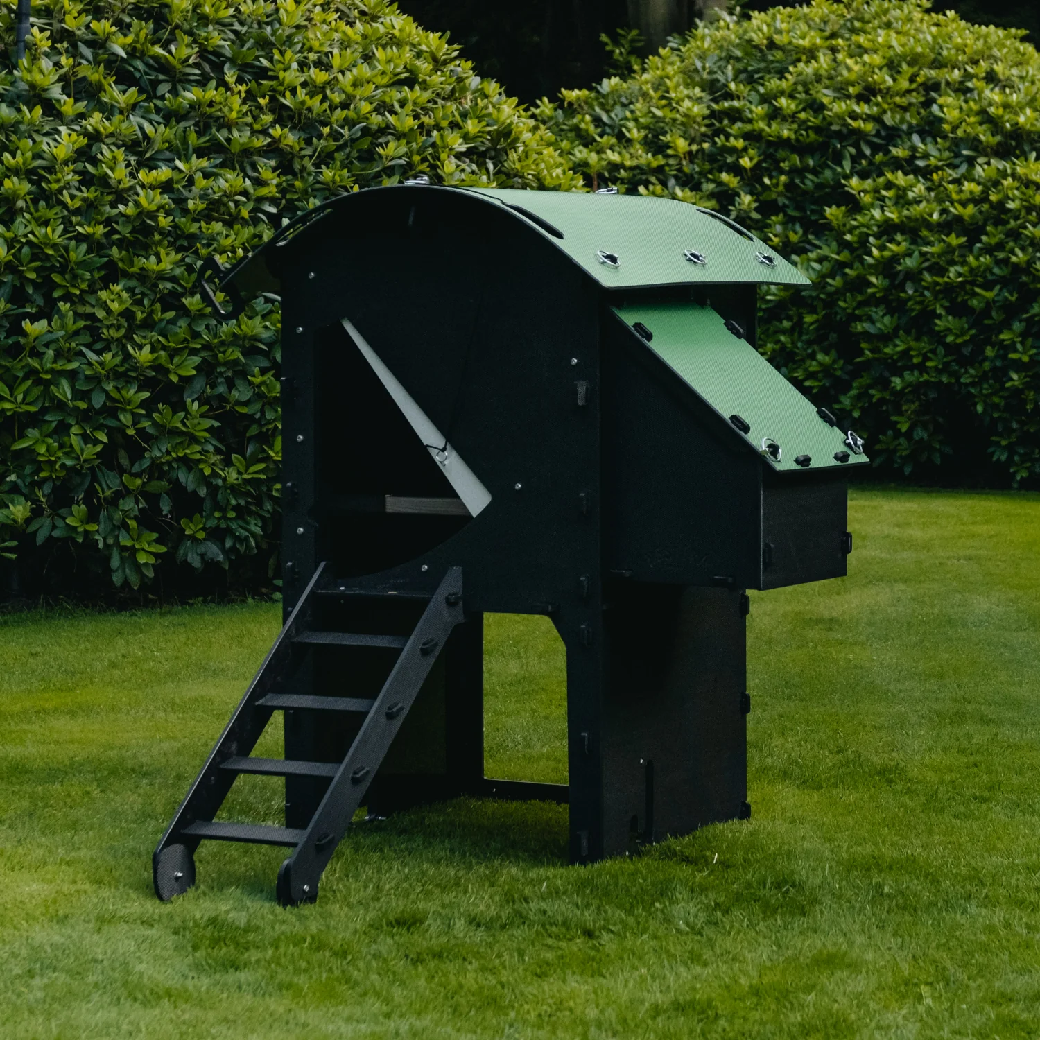 Nestera Penthouse Small