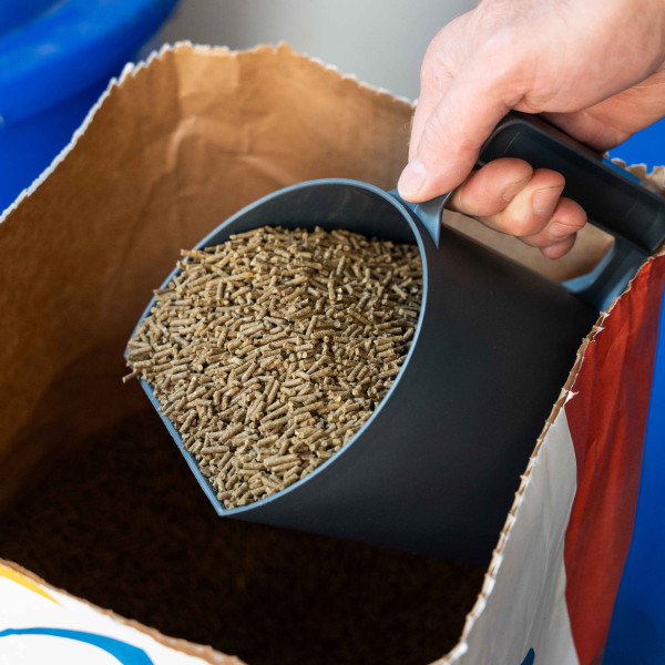 Voerschep kunststof antraciet 1,5L afbeelding 4